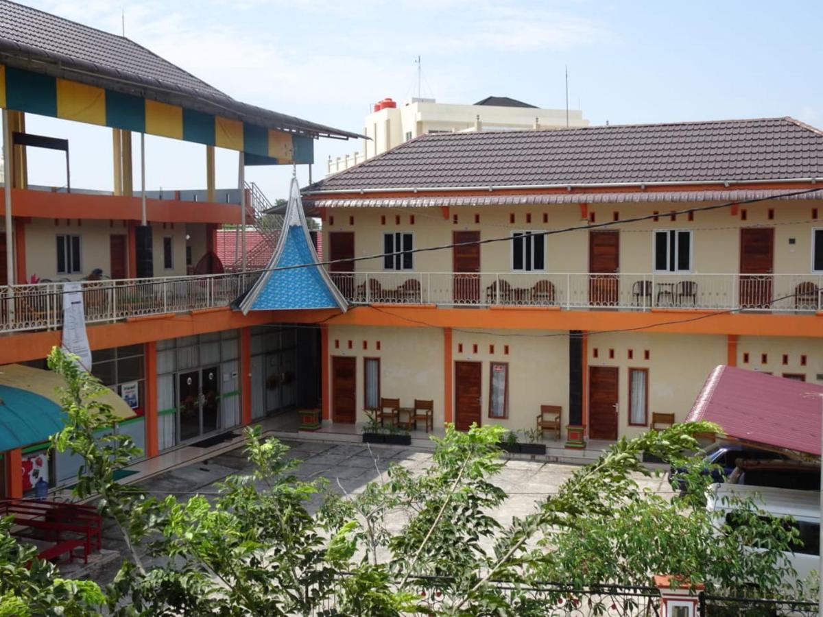 Penginapan Intan Bandara Padang  Exterior photo